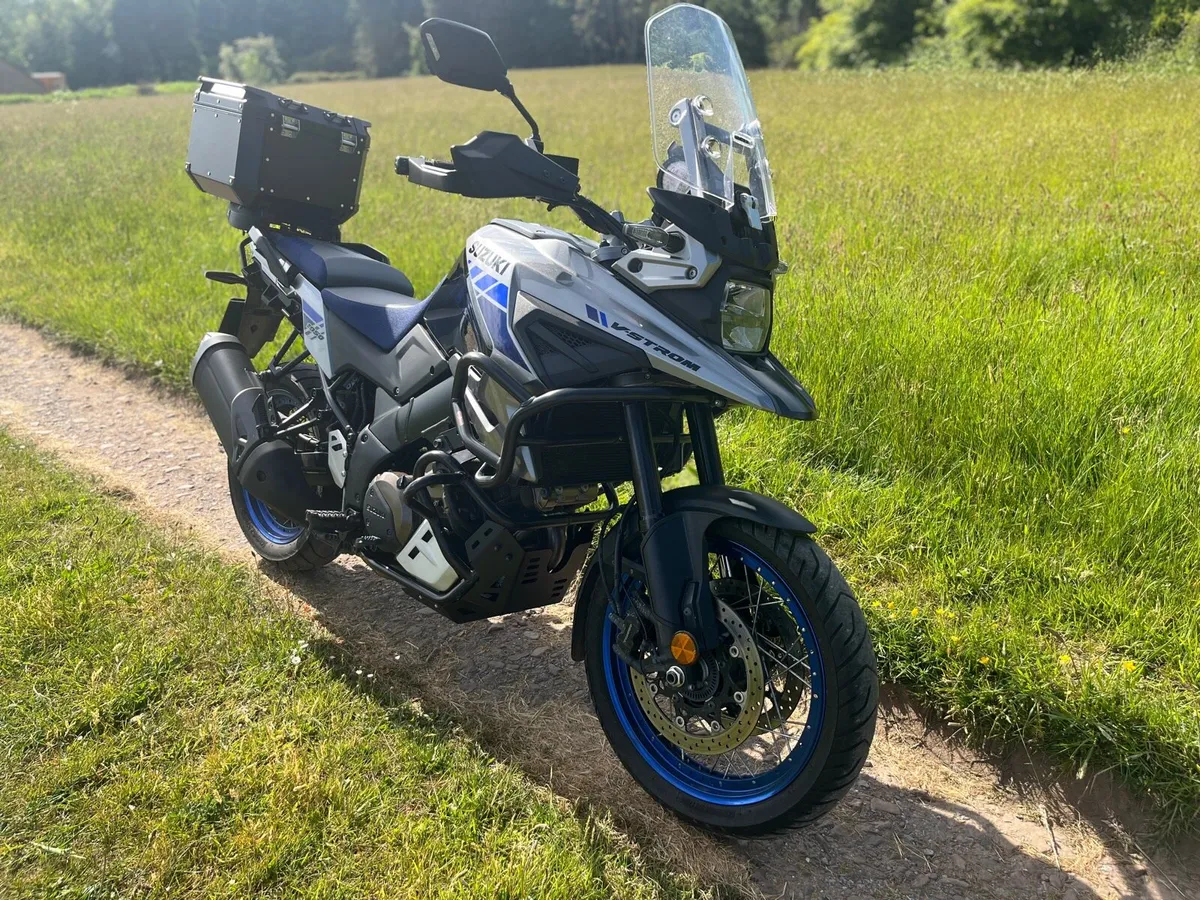 2022 Suzuki Vstrom 1050 xt - Image 2