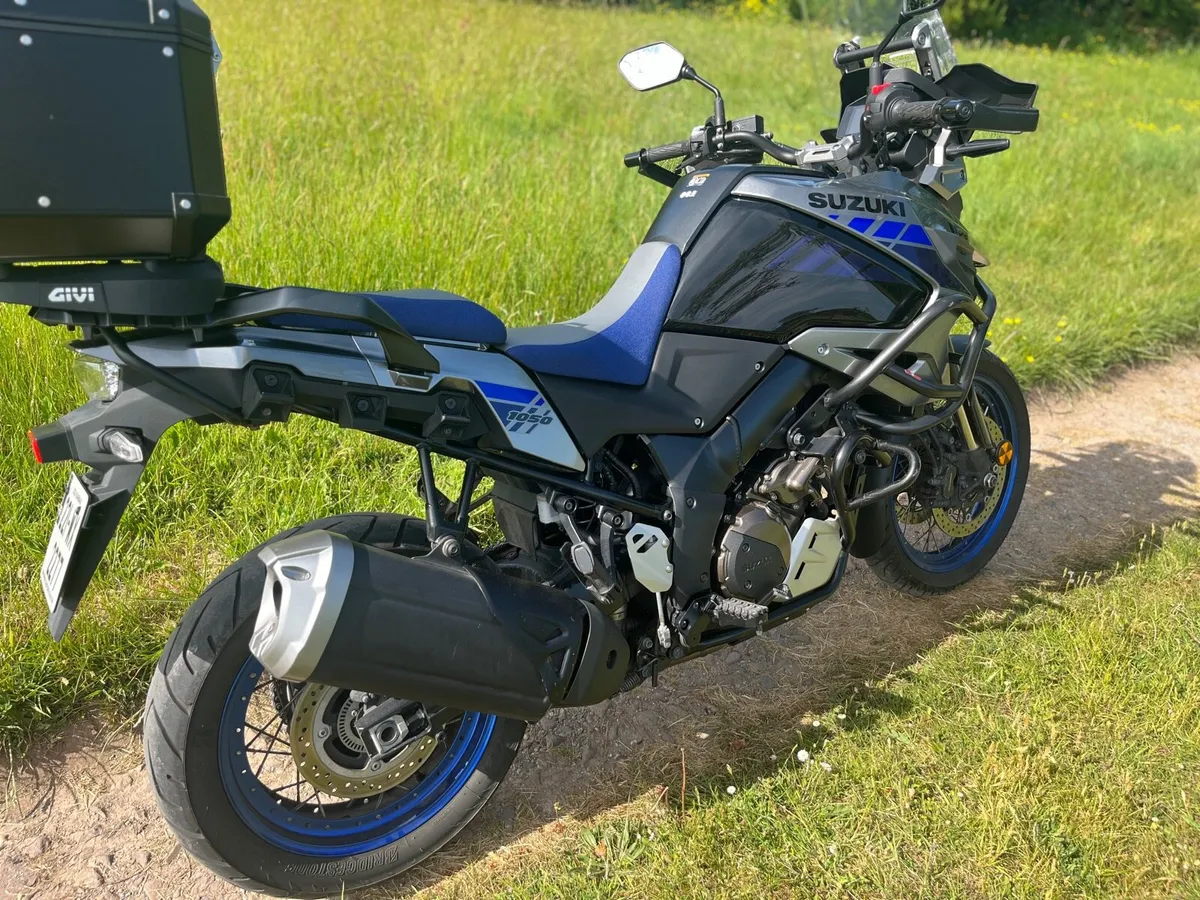 2022 Suzuki Vstrom 1050 xt - Image 3