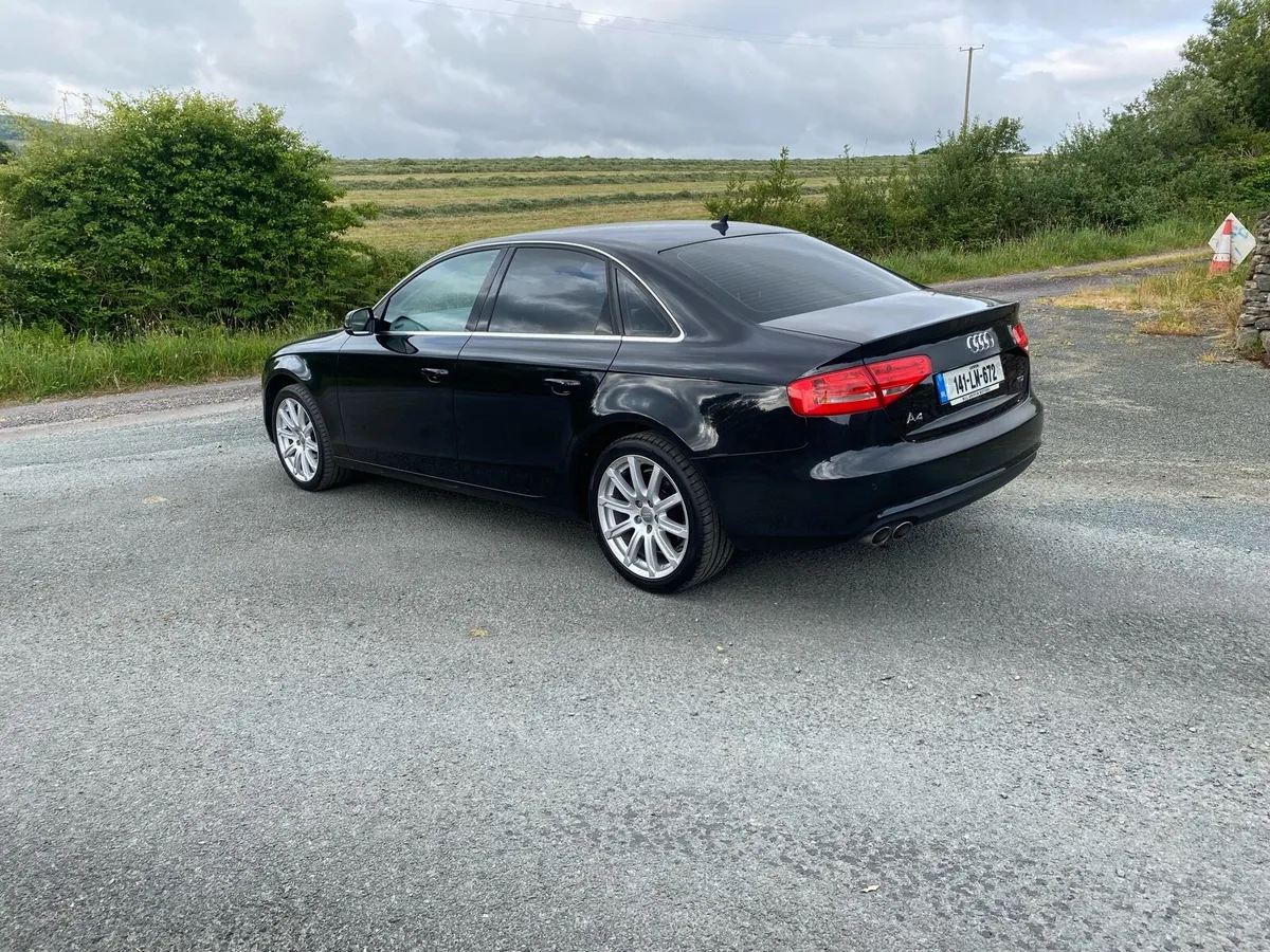 Pristine audi a4 (automatic) - Image 3