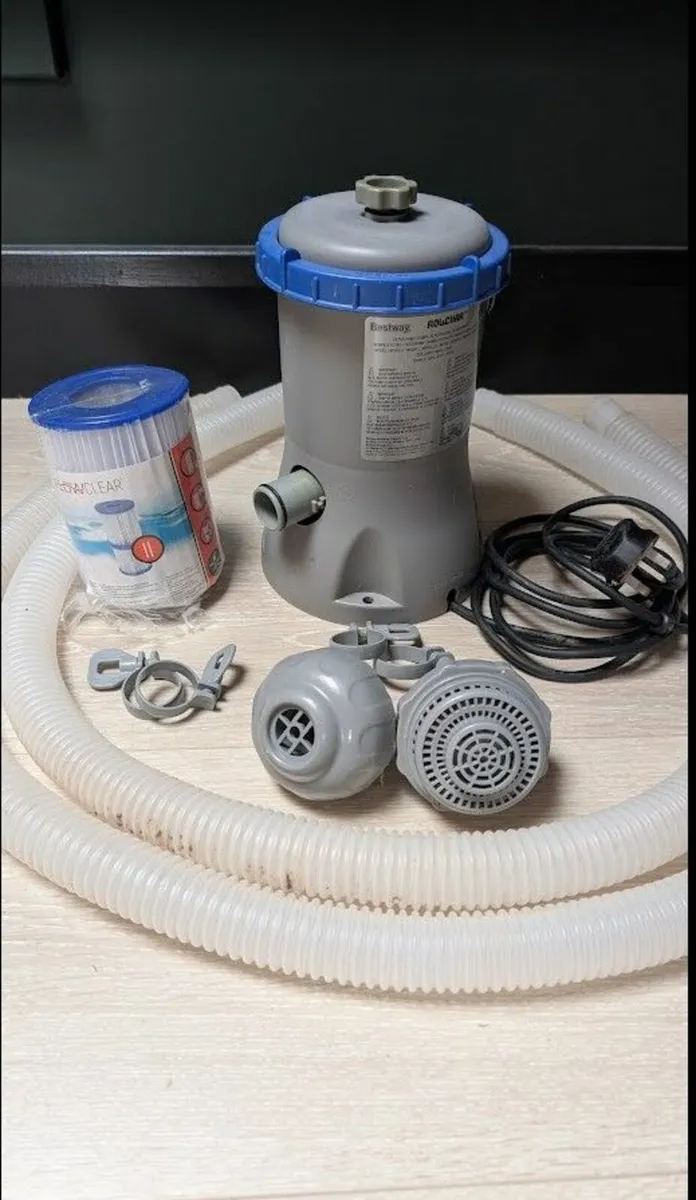 Bestway Flowclear Filter Pump - Model #58383 - Image 1