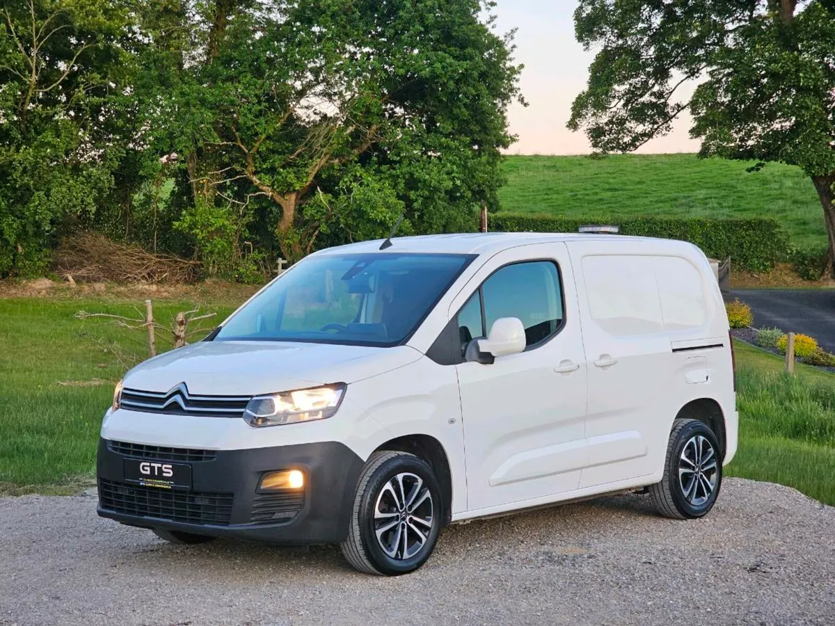 2020 Citroën Berlingo Driver - Image 2
