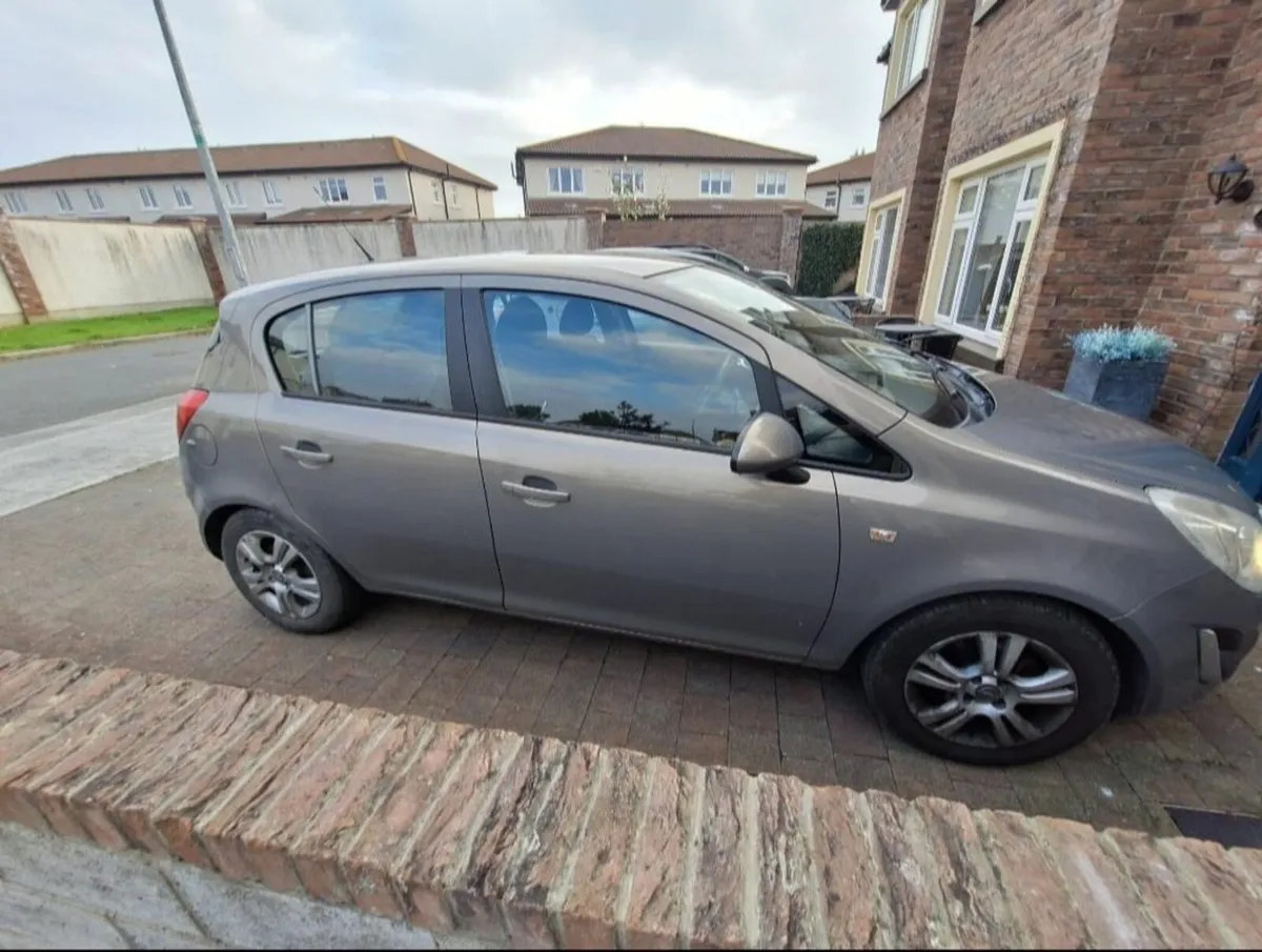 Opel Corsa 2012 - Image 2