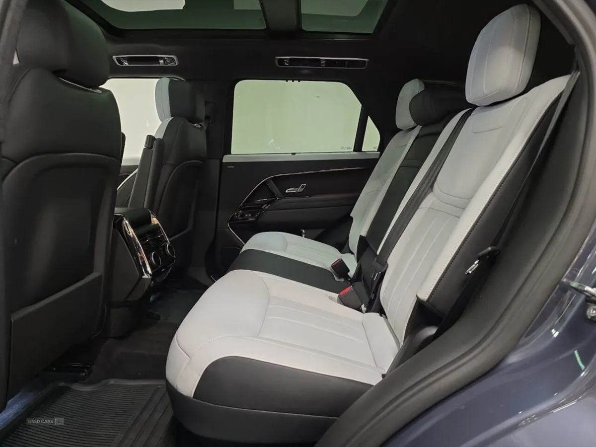 Land Rover Range Rover Sport 3.0 P460e Autobiogra - Image 4