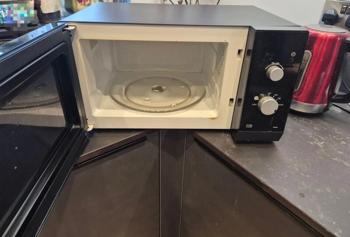 Microwave - Image 2
