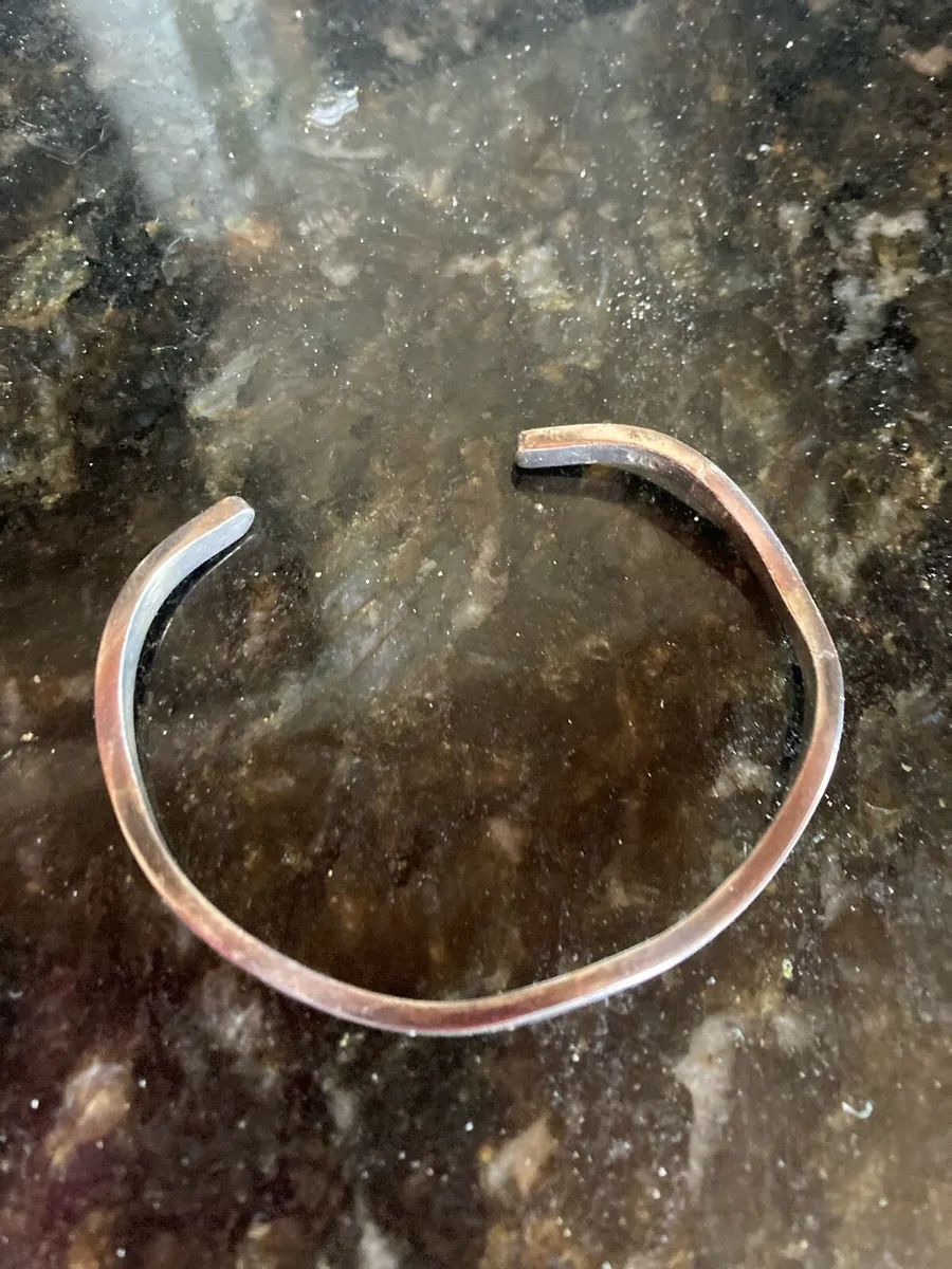 Sterling silver thin cuff bangle - Image 1