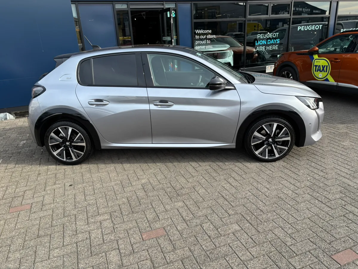 2022 Peugeot 208 GT 100bhp - Image 3