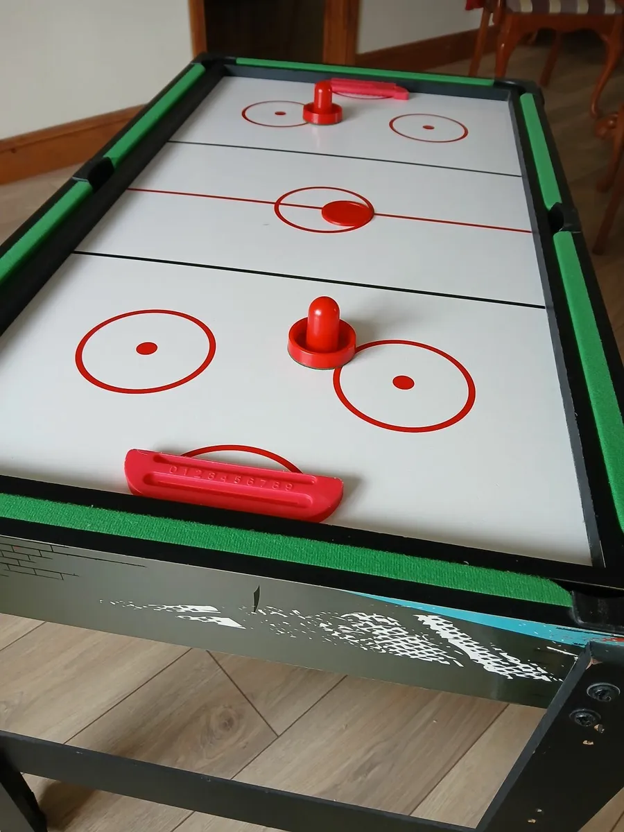 Pool/football table - Image 2