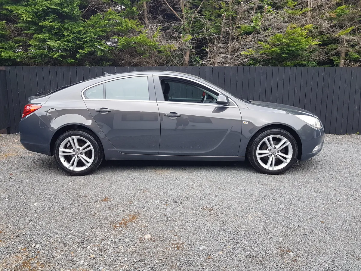 OPEL INSIGNIA ..V LOW KMS.. NCT TODAY - Image 4