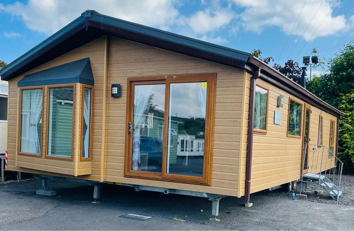 STUNNING TWIN UNIT JUST ARRIVED & Broomfield MH - Image 1