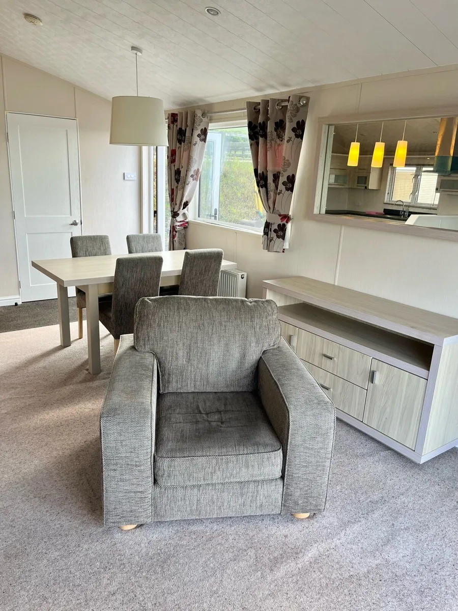STUNNING TWIN UNIT JUST ARRIVED & Broomfield MH - Image 4