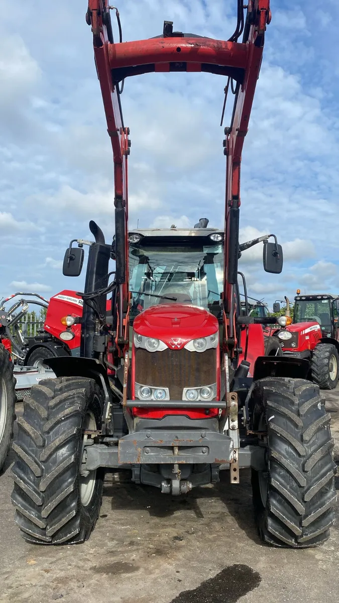 MASSEY FERGUSON 6714S - Image 2