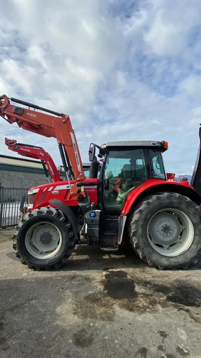 MASSEY FERGUSON 6714S - Image 1