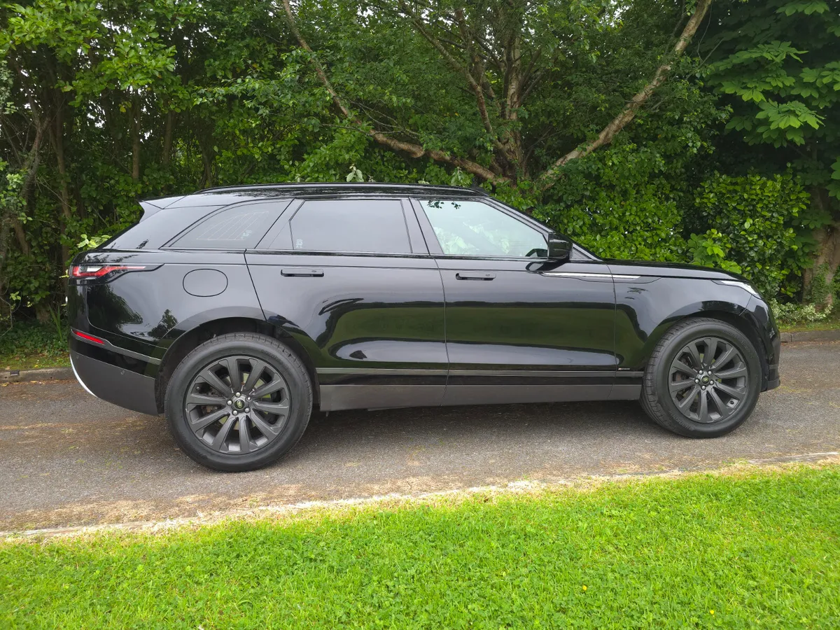 Deposit taken Range Rover Velar R-Dynamic SE - Image 2