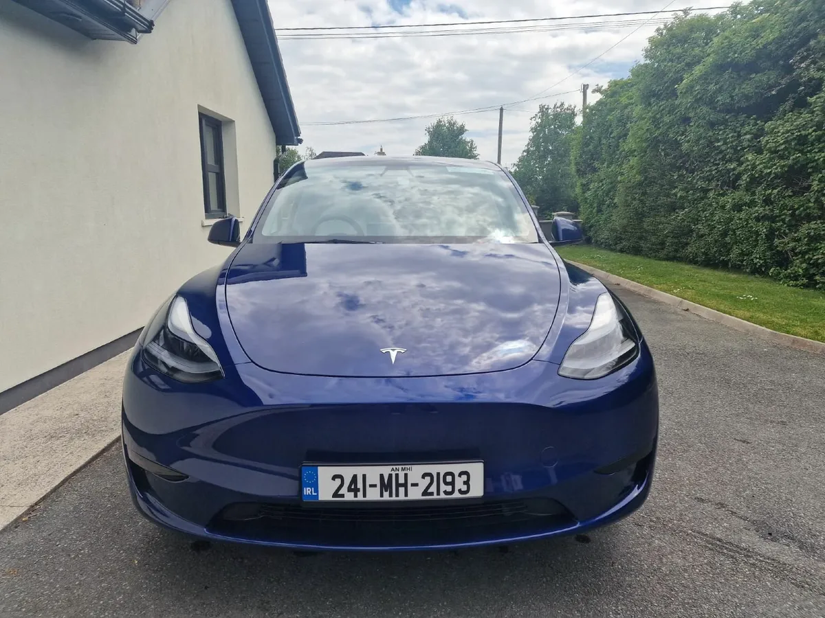 Tesla Model Y 2024 - Image 3