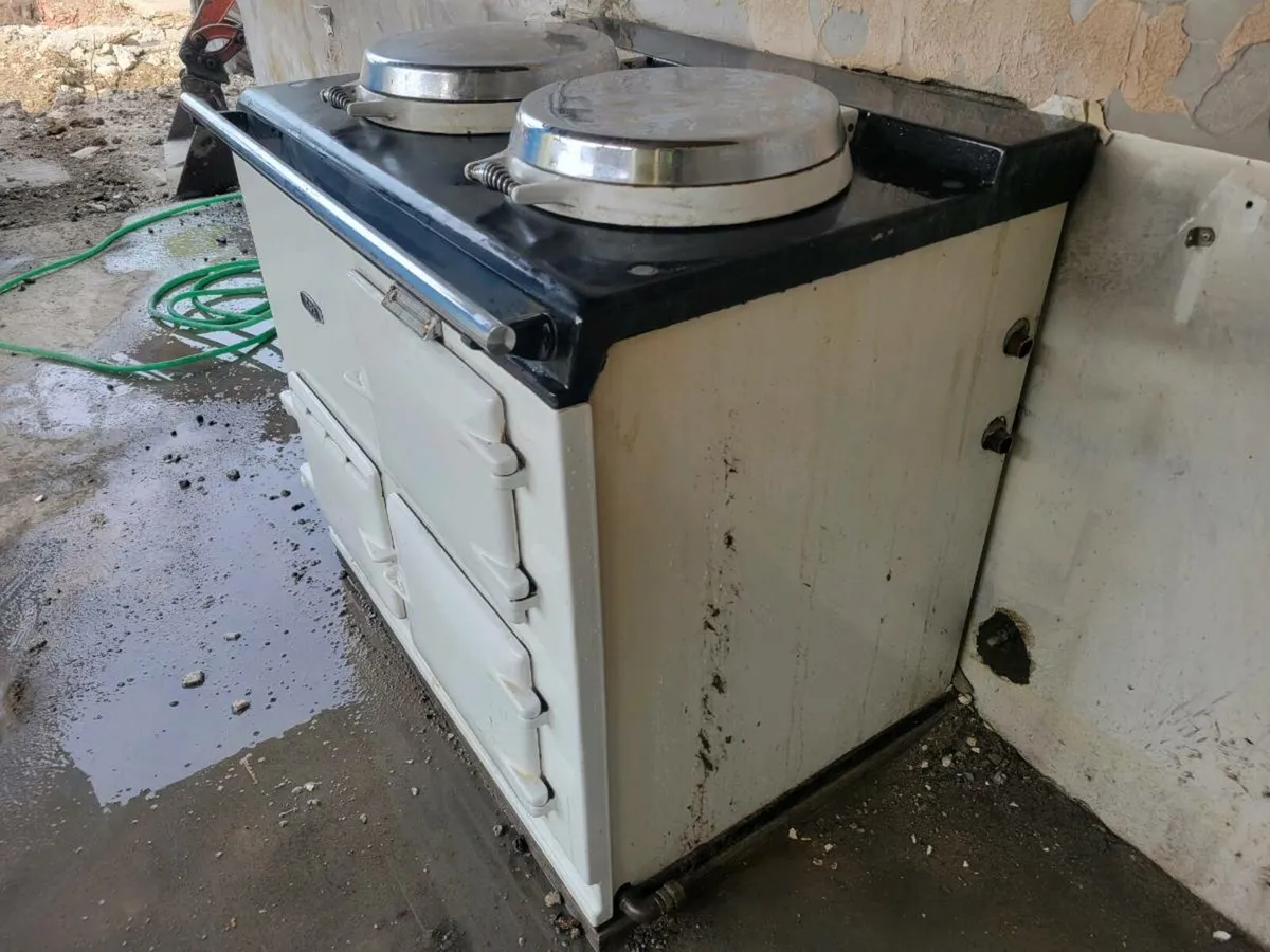 Aga gas cooker - Image 2