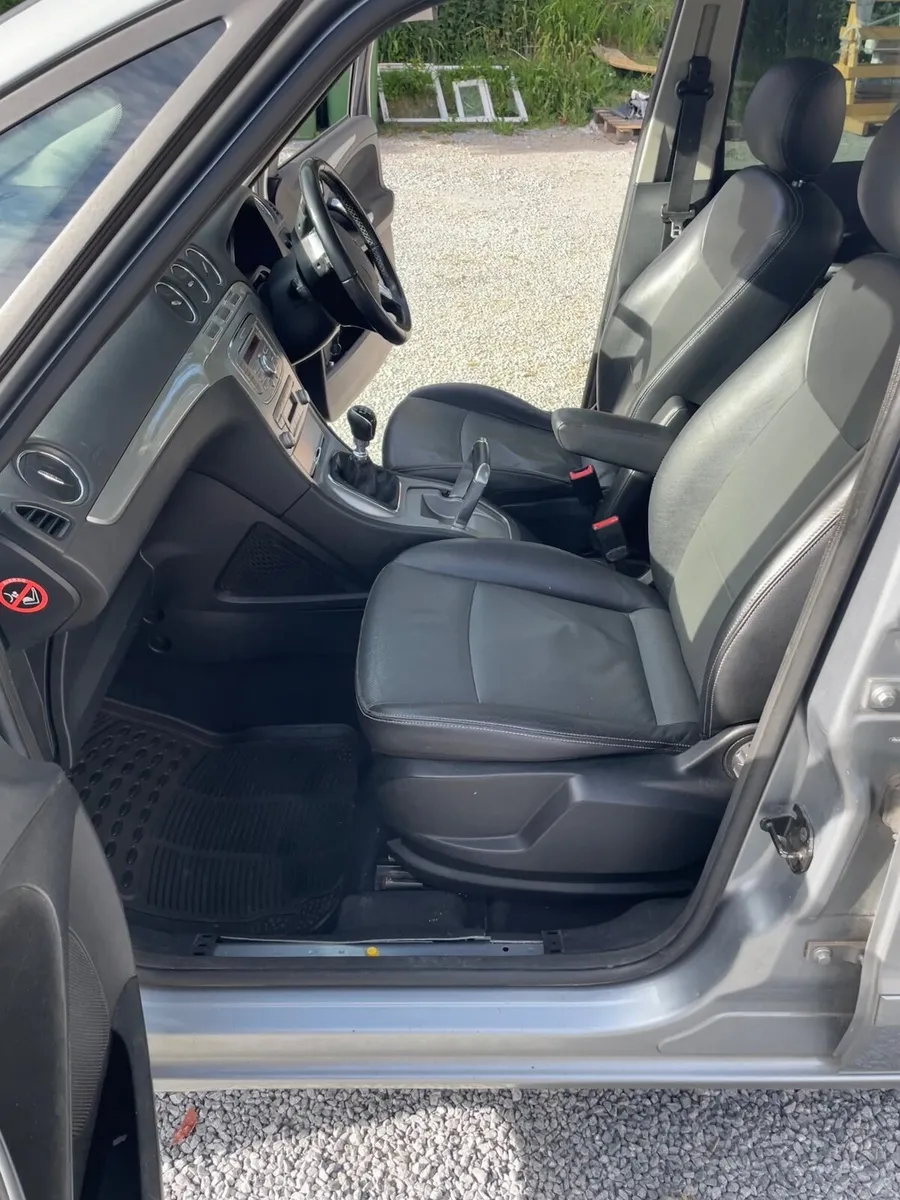 Ford Galaxy 2008 - Image 4
