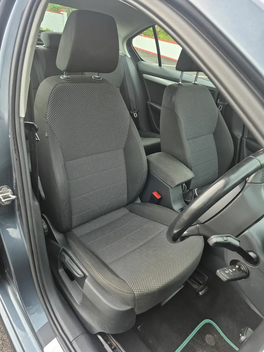 2014 SKODA OCTAVIA 1.6 DIESEL BUSINESS EDDITION - Image 4