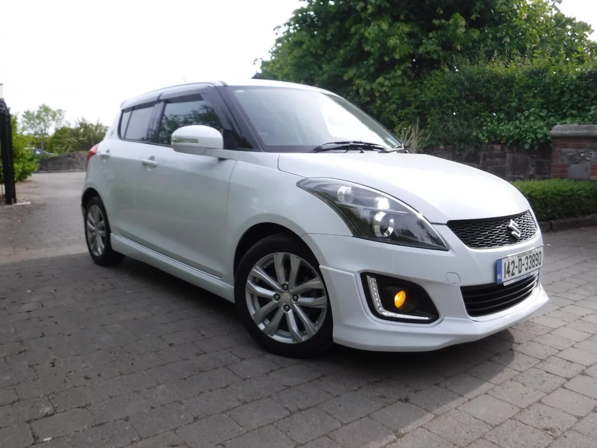 Suzuki Swift 1.2 AUTO RS NCT 5/26 ANDROID+CARPLAY - Image 1