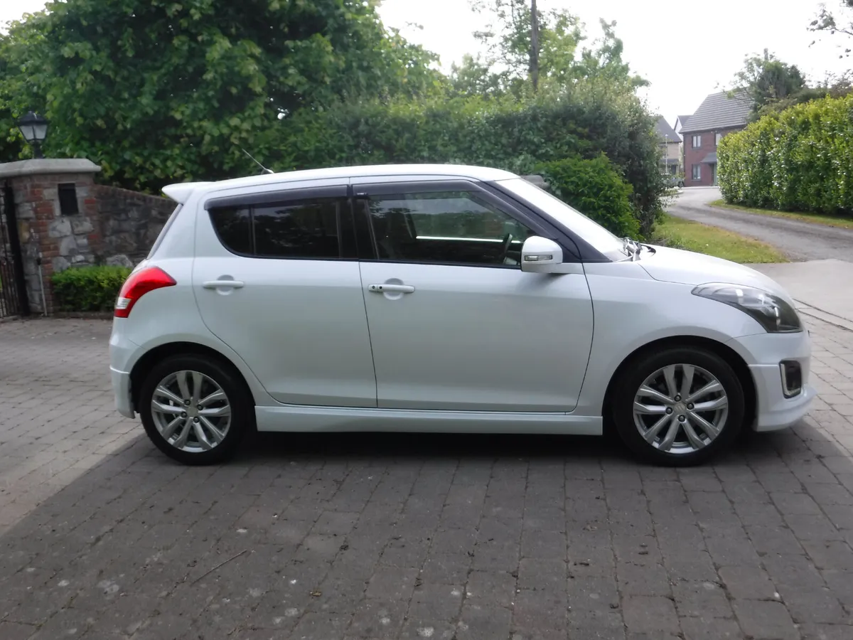 Suzuki Swift 1.2 AUTO RS NCT 5/26 ANDROID+CARPLAY - Image 2