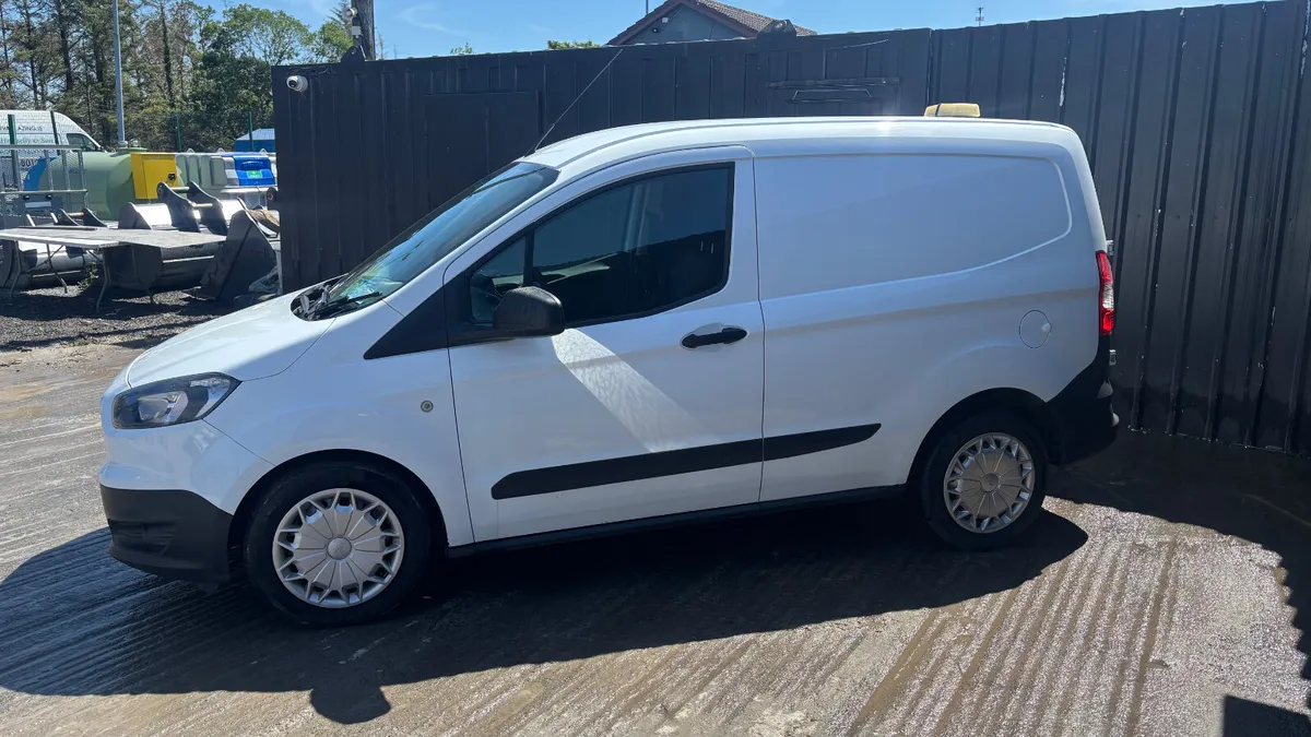 2017 Ford Transit Courier - Image 4