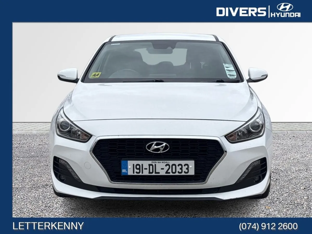 Hyundai i30 Deluxe - Image 4