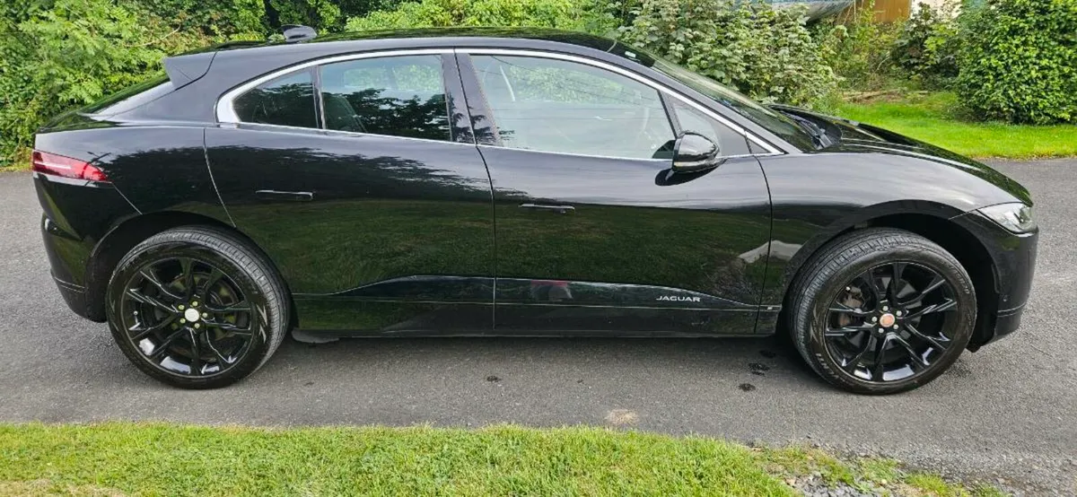 Jaguar I Pace EV400 S - Image 4