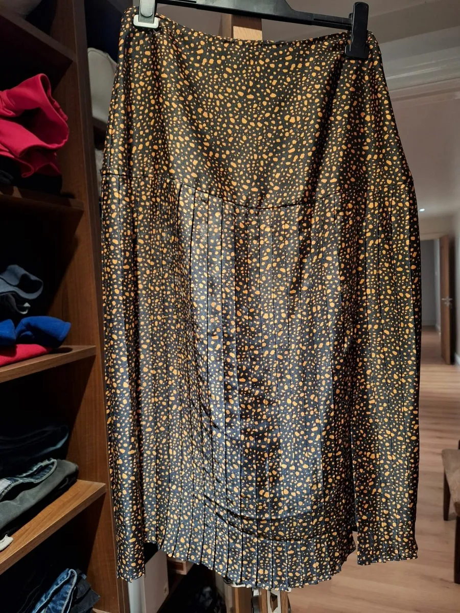 Midi skirt size 12