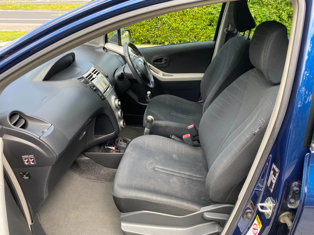 Toyota Yaris Luna - 0872558536 - Image 3