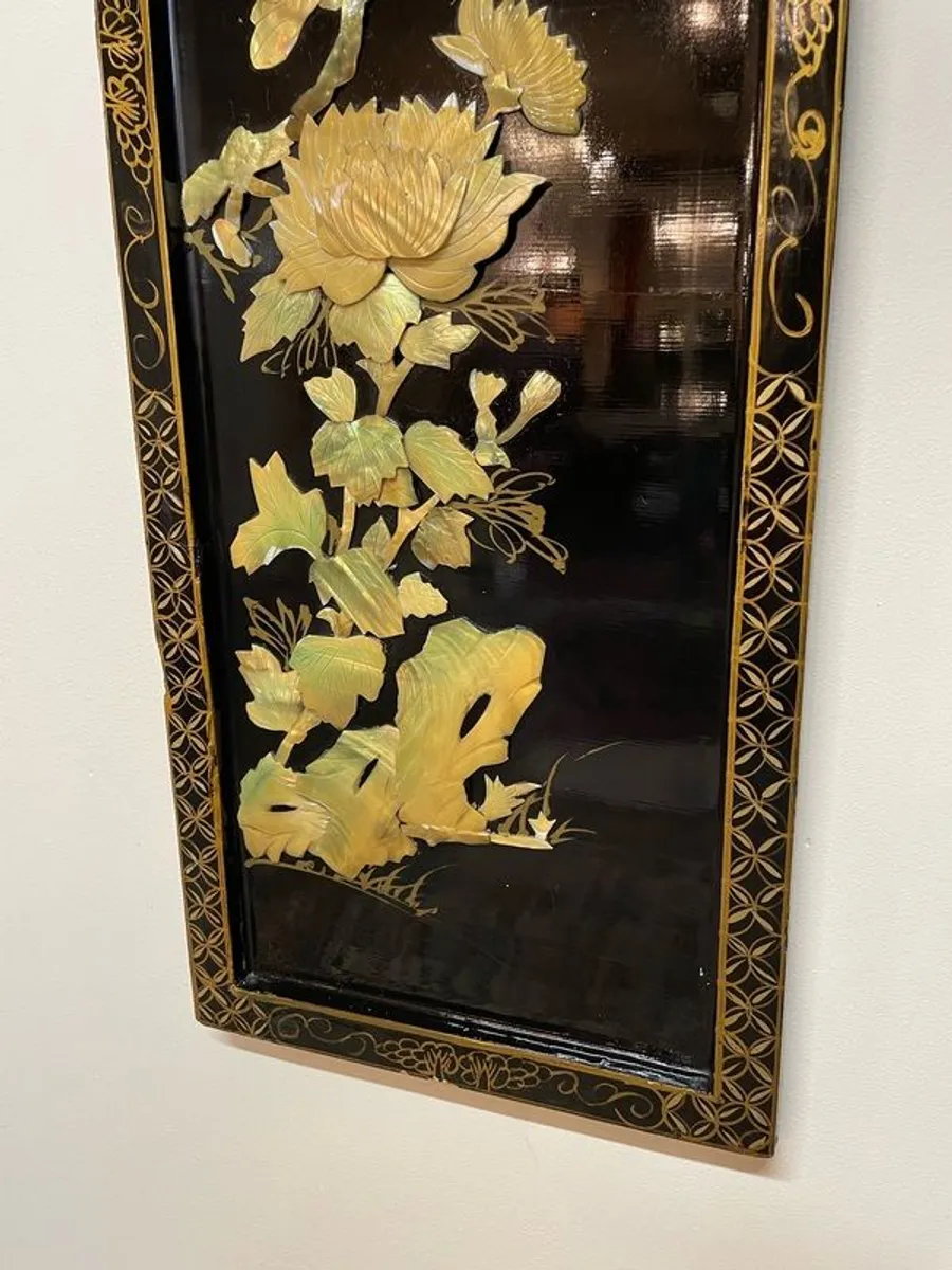 Beautiful Vintage Chinese Lacquered Wall Panel - Image 4