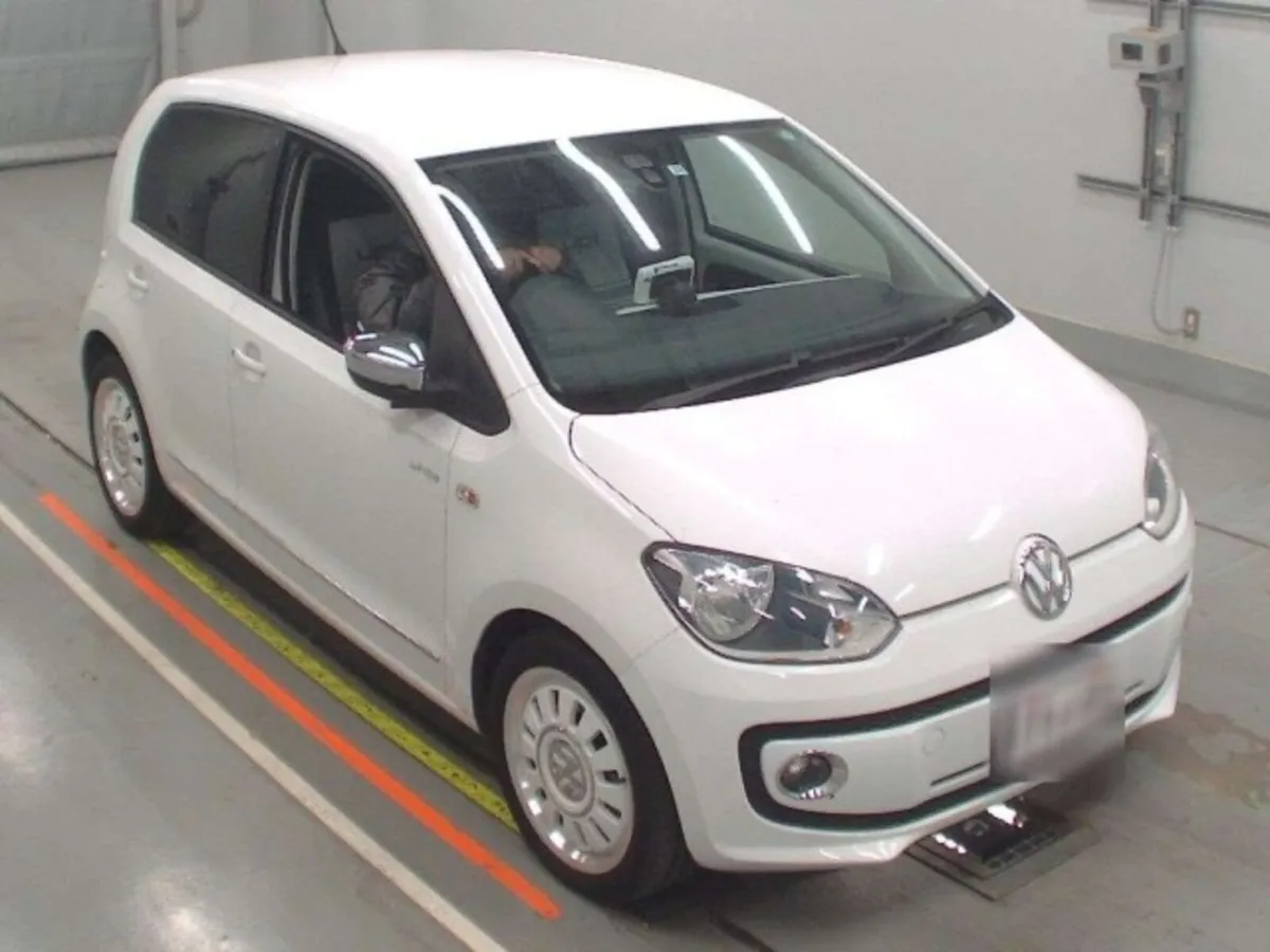 VOLKSWAGON UP 2013 PETROL WHITE - Image 2