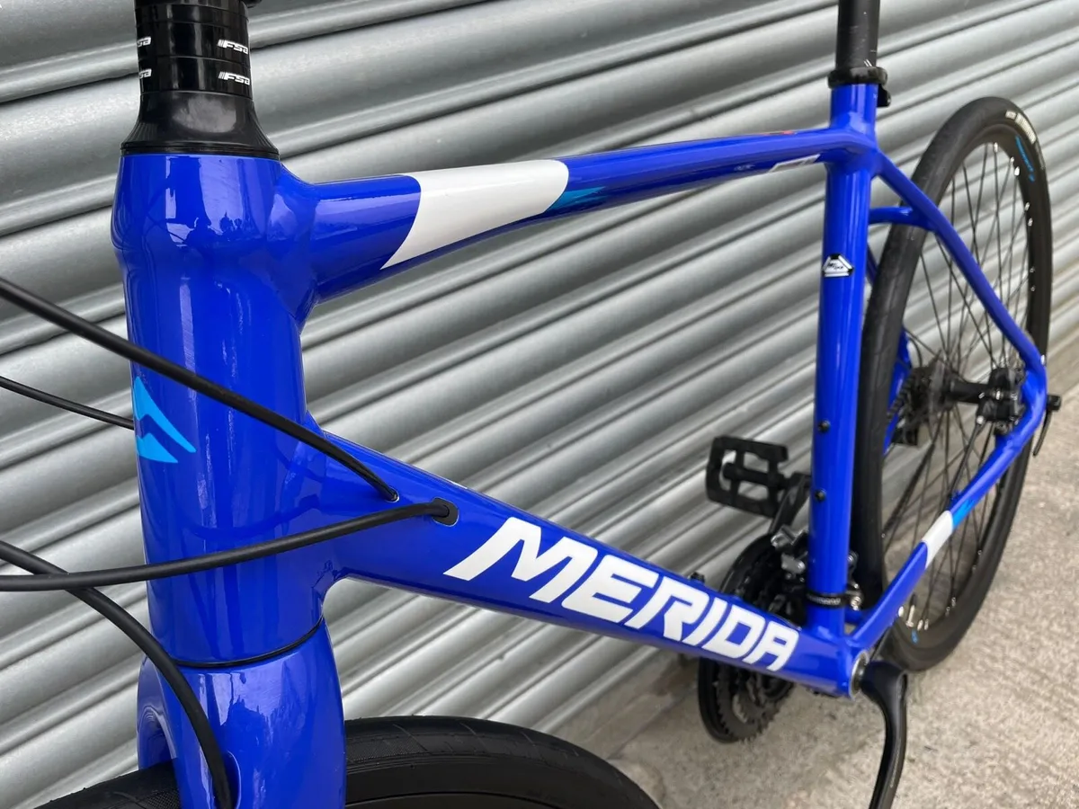 Merida speeder 100D hybrid bike (As new) - Image 3
