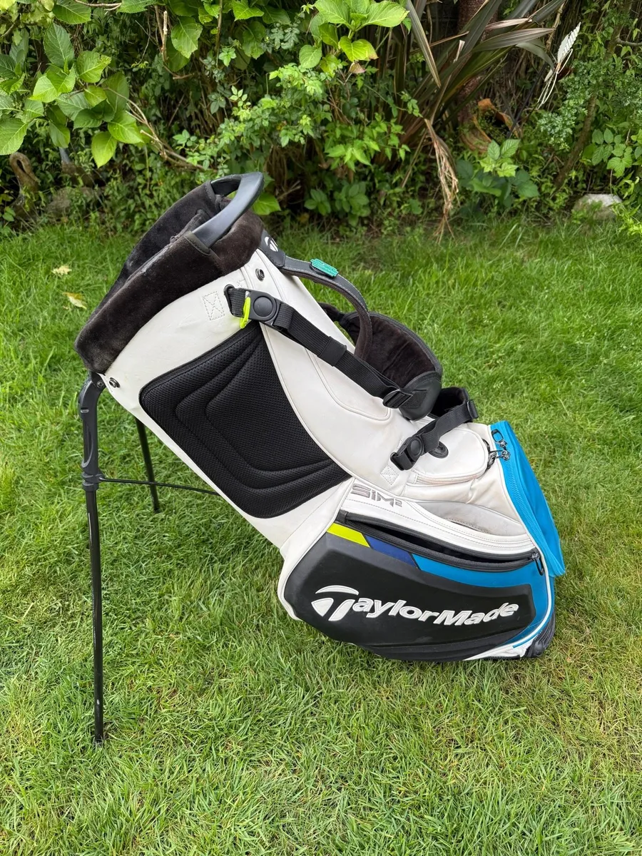 Taylormade Sim2 tour stand bag - Image 3