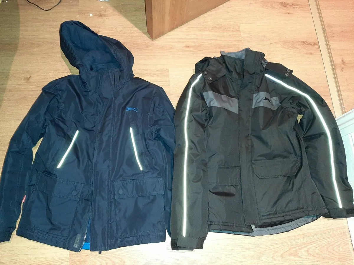2 x Slazenger jackets age 9-10 - Image 1