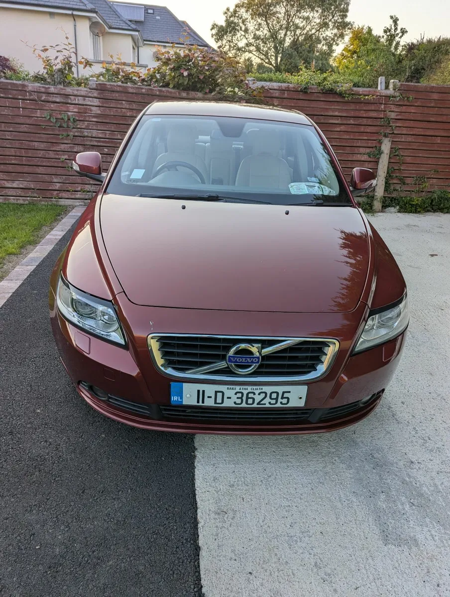 Volvo S40 Immaculate, Diesel, Manual, Service Hist - Image 1