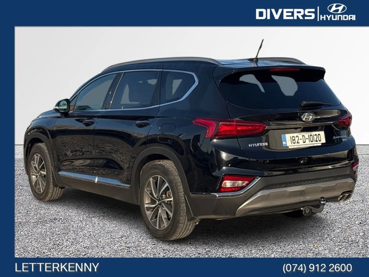 Hyundai Santa Fe 4WD Executive Plus - Image 3