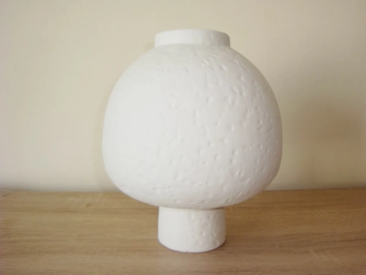 White decorative vase - Image 1
