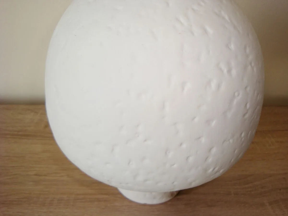 White decorative vase - Image 2