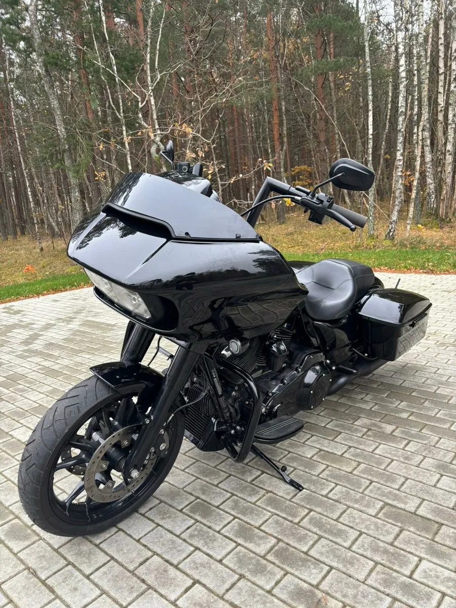 HARLEY DAVIDSON ROAD GLIDE - Image 1
