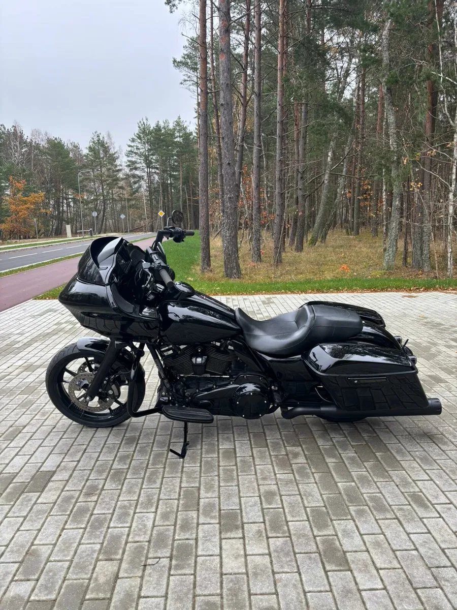 HARLEY DAVIDSON ROAD GLIDE - Image 4
