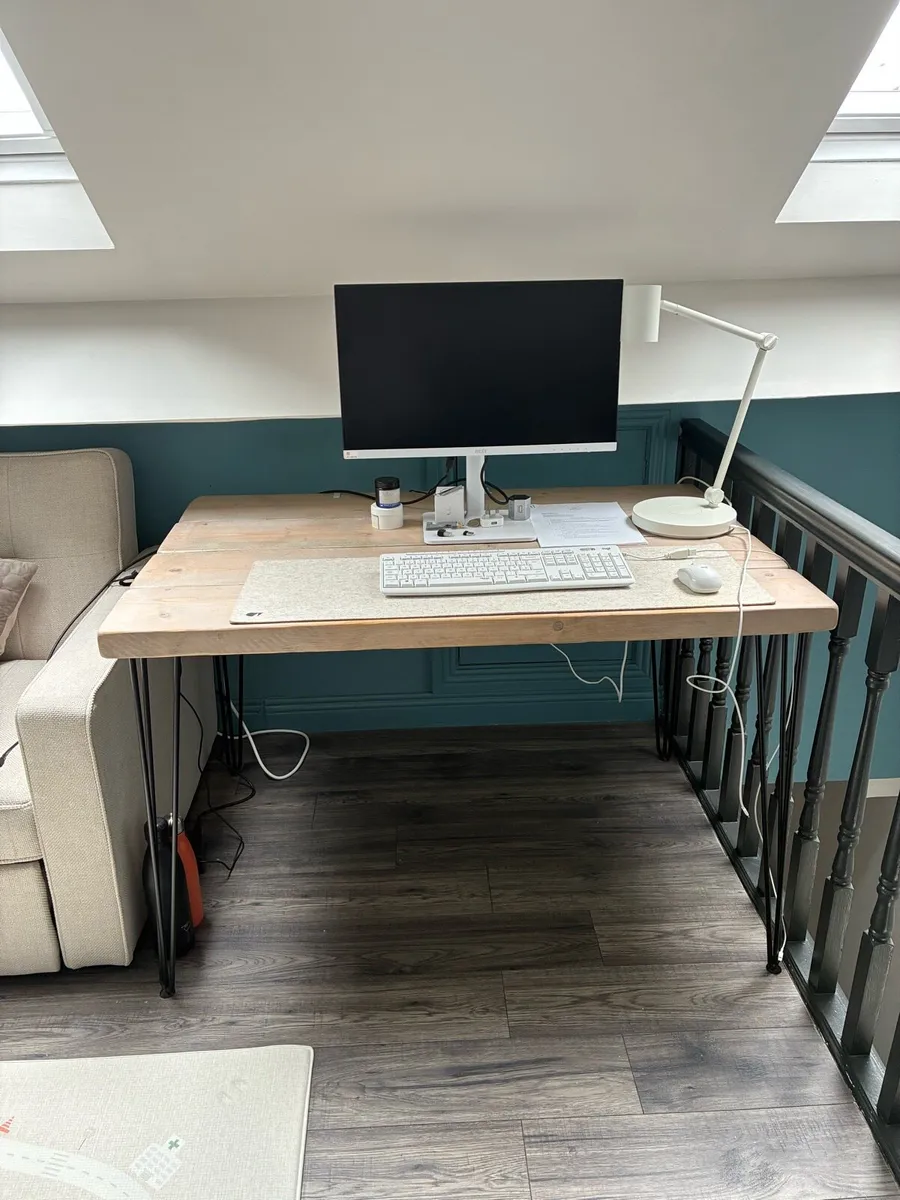 Desk - Image 1