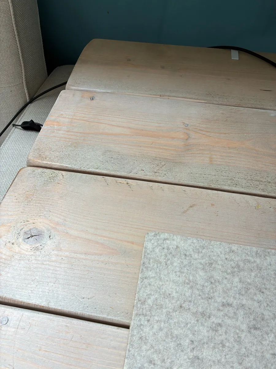 Desk - Image 3