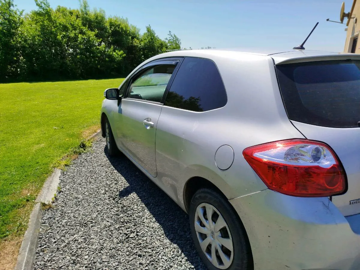 Toyota Auris - Image 2