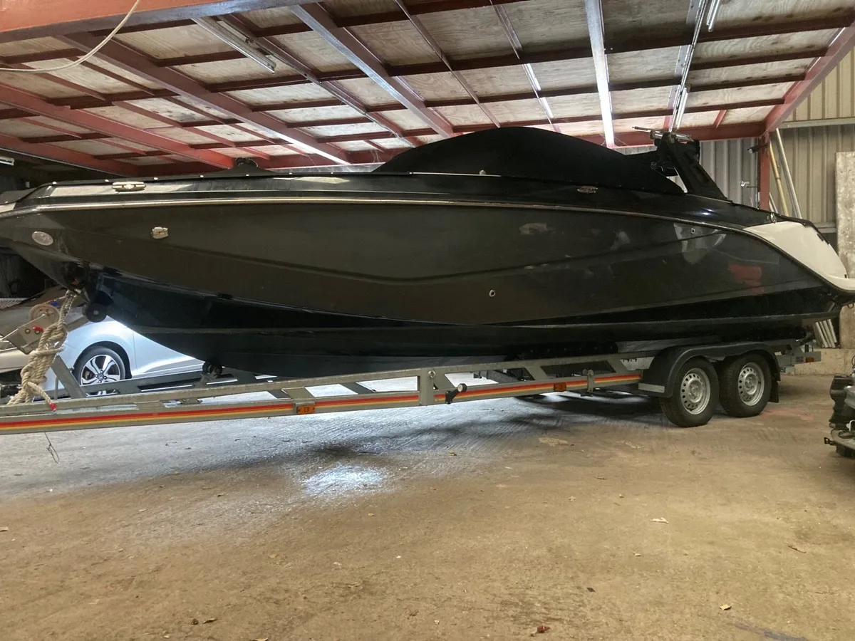 2018 Scarab 255 ID Platinum Edition + Trailer - Image 3