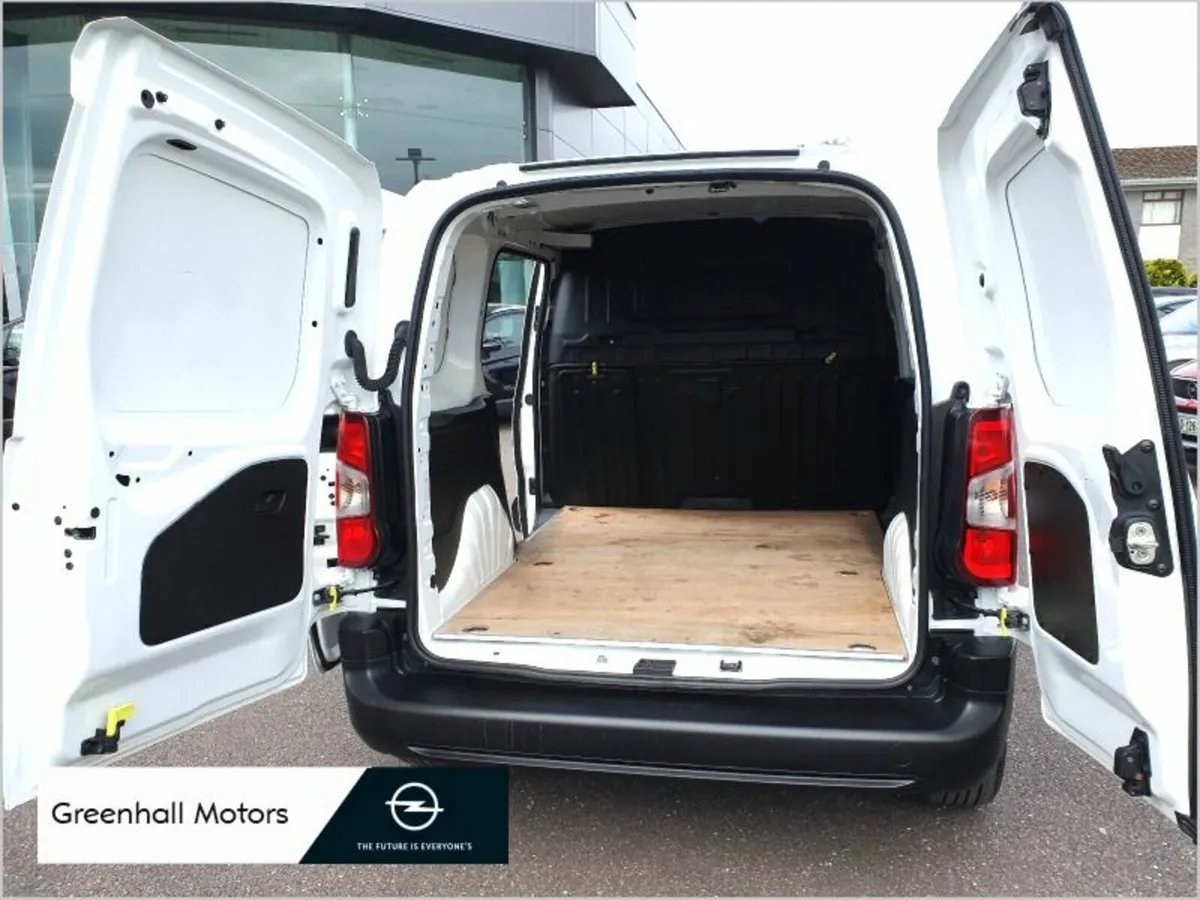 Opel Combo 2022 - ONLY 13k km on clock - Image 3