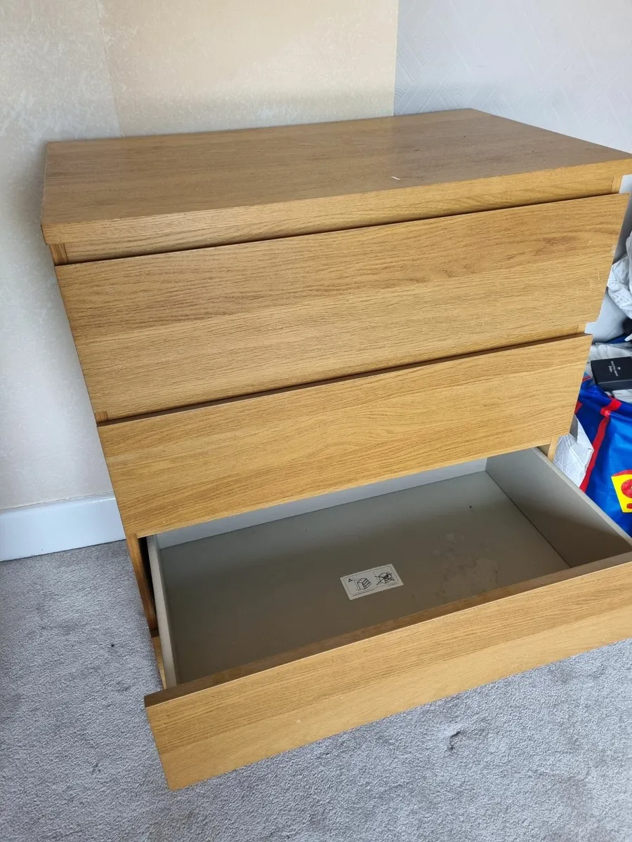 Free Drawer Cabinet For Collection - Image 1