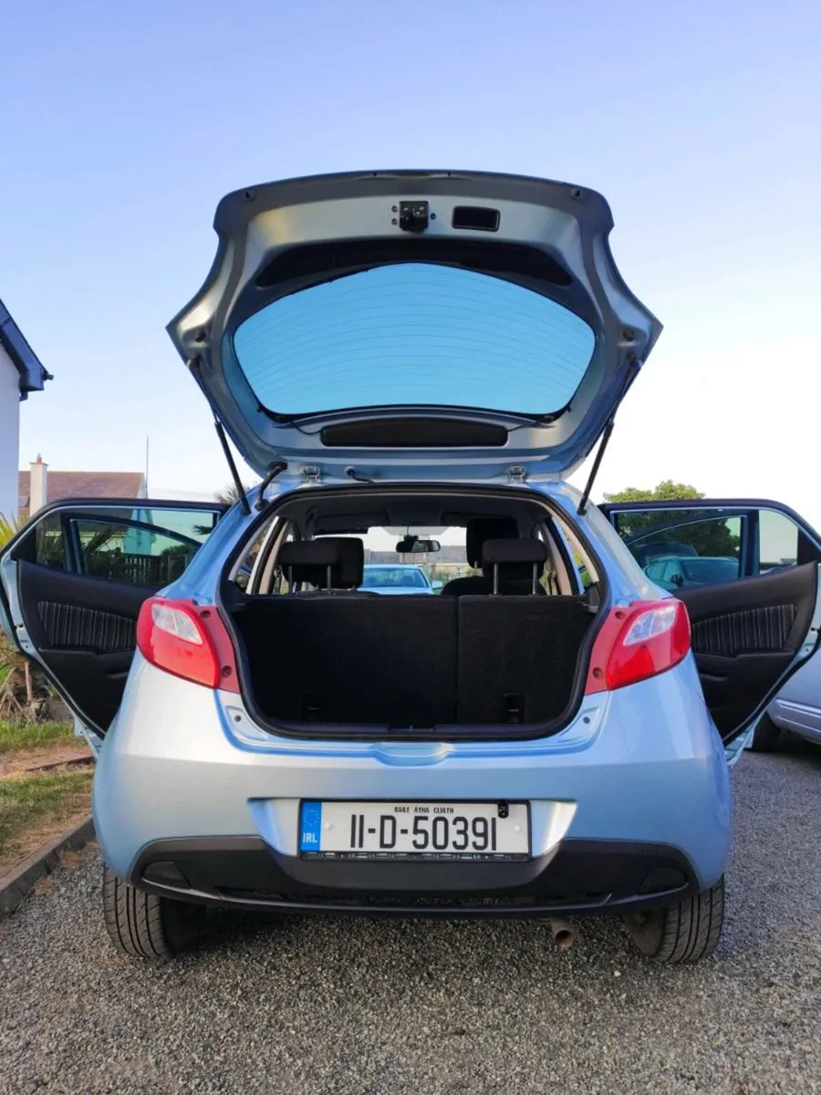 2011 Mazda Demio 1.3 petrol Automatic - Image 4