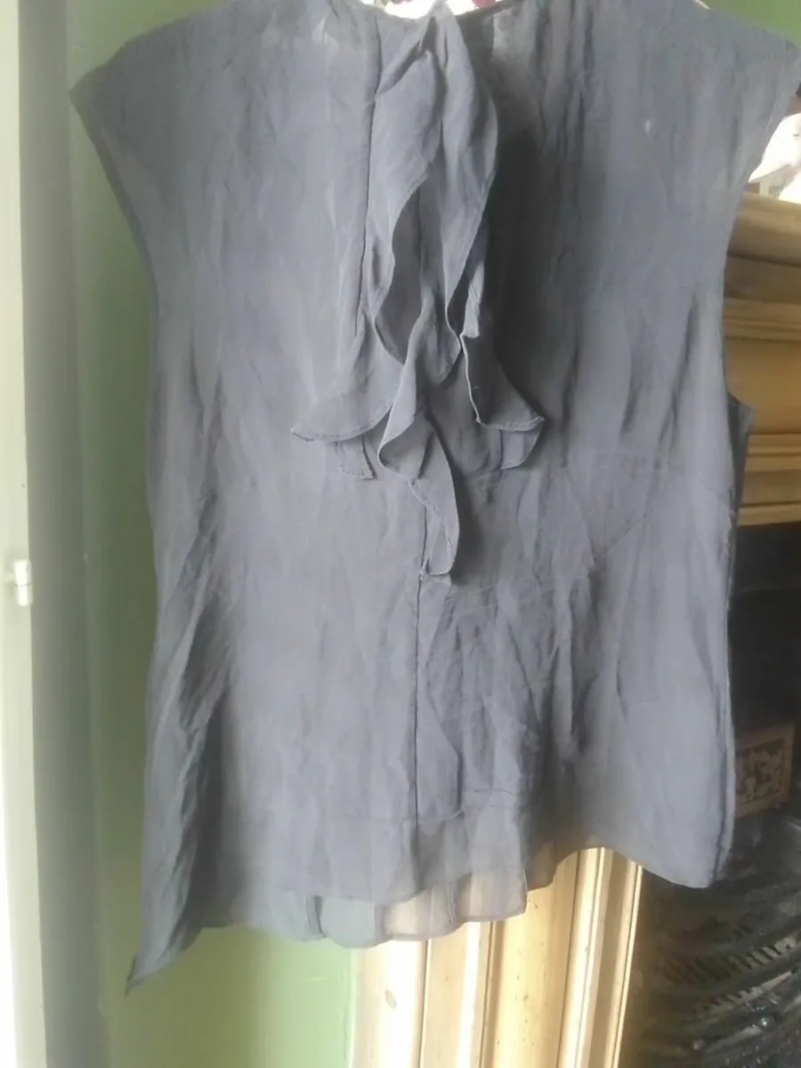 KAREN MILLEN BLACK SILK SLEEVELESS TOP 14 - Image 3