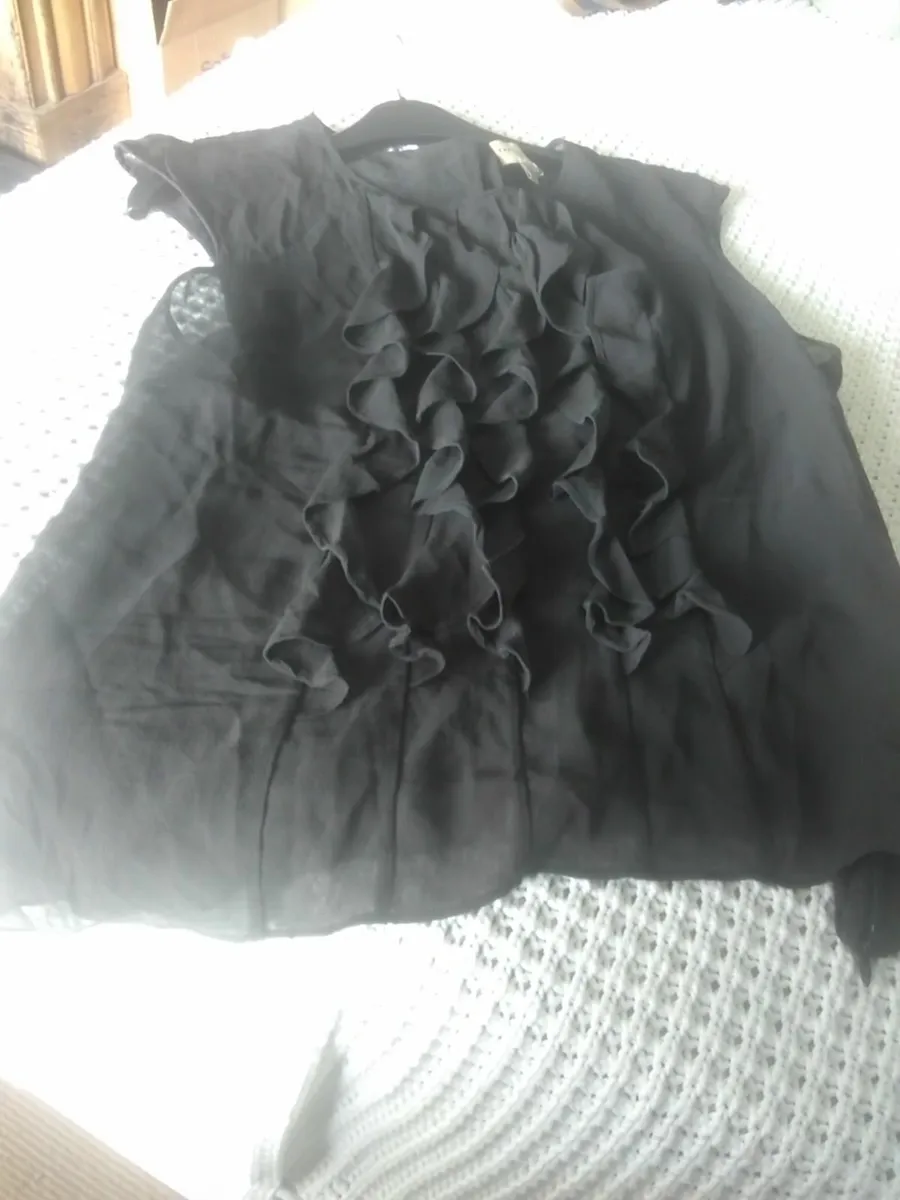 KAREN MILLEN BLACK SILK SLEEVELESS TOP 14 - Image 4