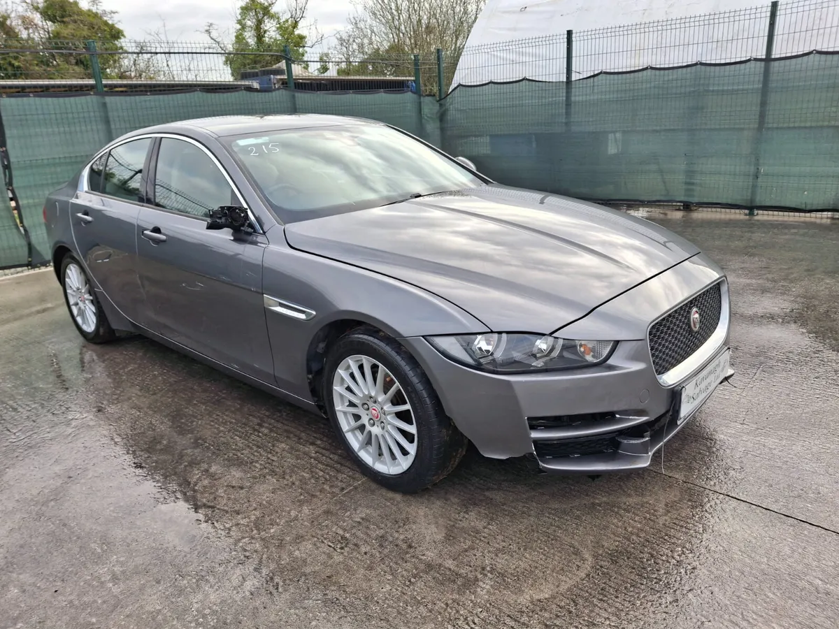 2016 Jaguar XE  2.0 Diesel - Image 3