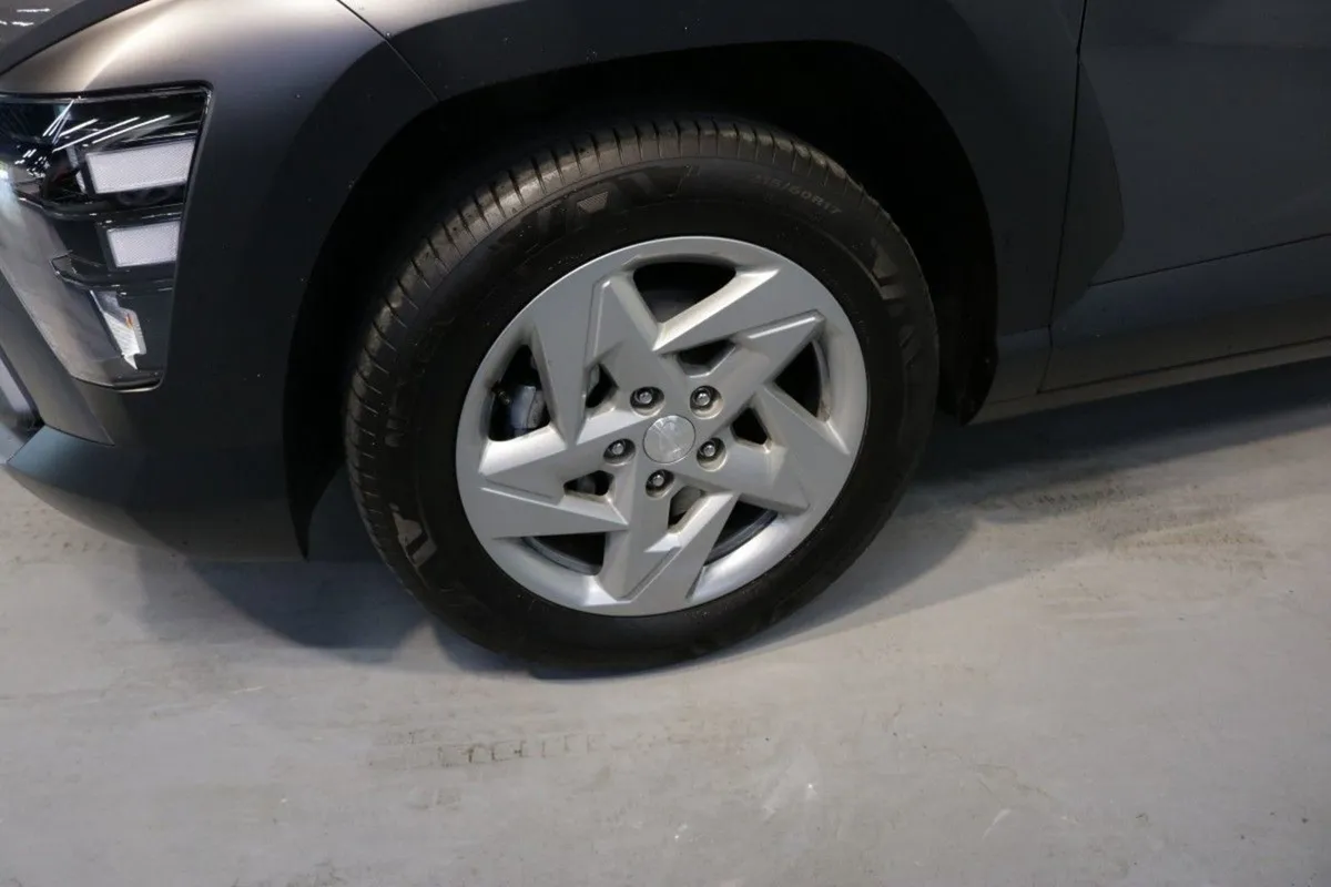Hyundai Kona Elegance 1.0l Petrol Compact SUV Her - Image 3